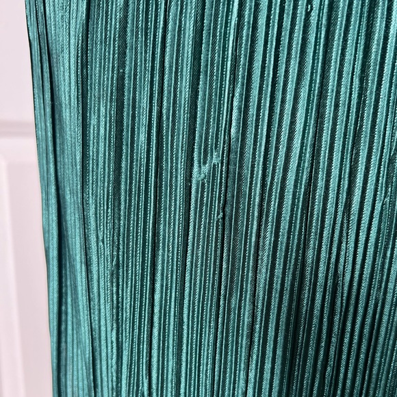 Bb. Dakota Green Grecian style dress - Picture 5 of 7